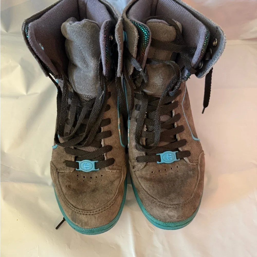 ETNIES Woozy Gray Leather Blue Hi Top Sneakers Size 8.5